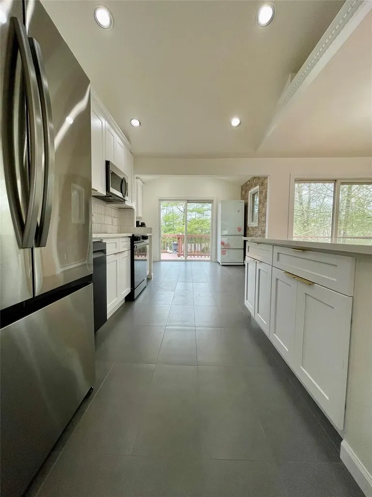 69 Fulton Boulevard Commack NY 11725