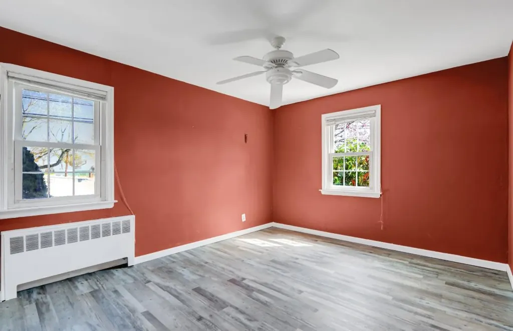 689 Nicolls Road Deer Park NY 11729