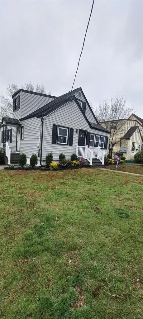 3 Hampton Road Lynbrook NY 11563