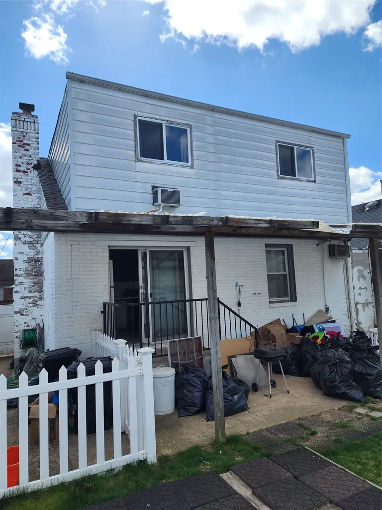 24 Standish Road Valley Stream NY 11580