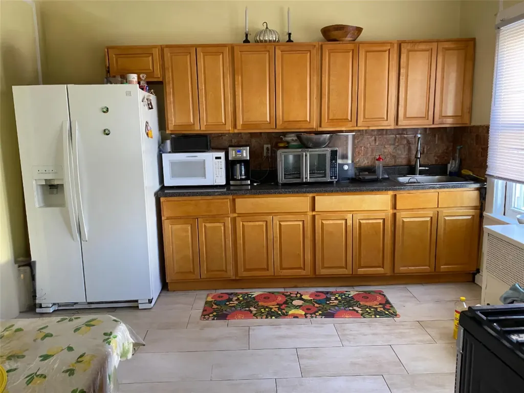 315 Jessamine Avenue Yonkers NY 10701