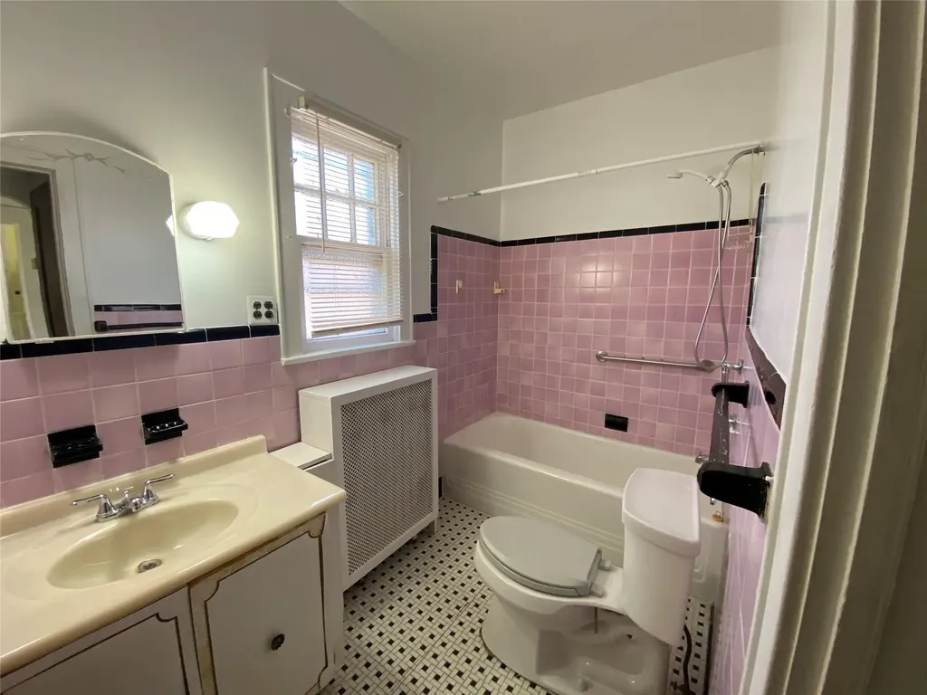 315 Jessamine Avenue Yonkers NY 10701