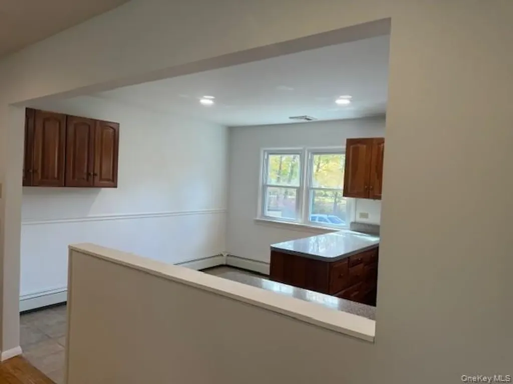 7 Broadview Road Poughkeepsie NY 12603