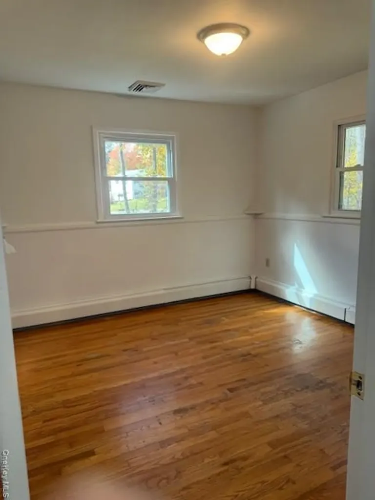 7 Broadview Road Poughkeepsie NY 12603