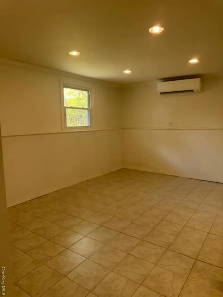 7 Broadview Road Poughkeepsie NY 12603