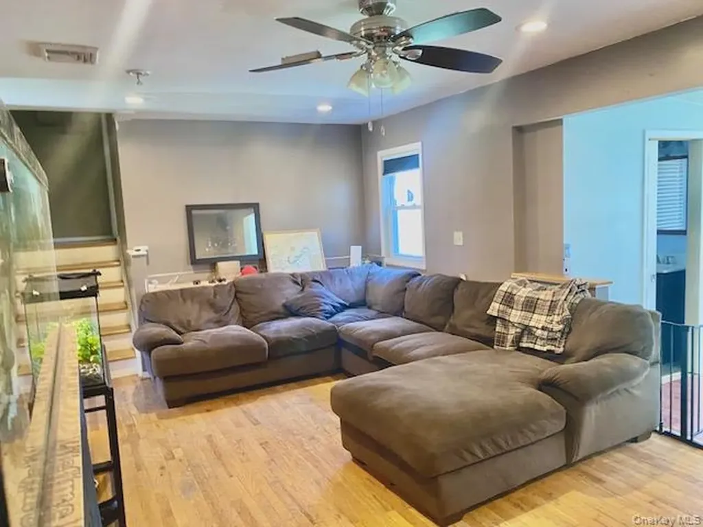 7 Broadview Road Poughkeepsie NY 12603