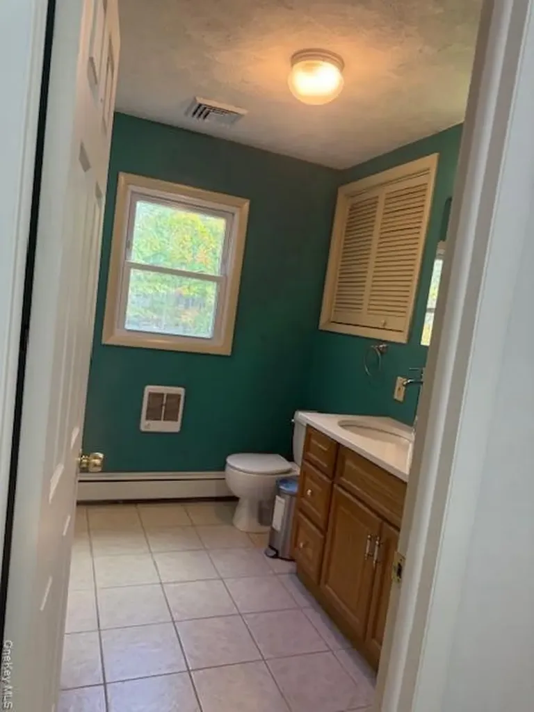 7 Broadview Road Poughkeepsie NY 12603