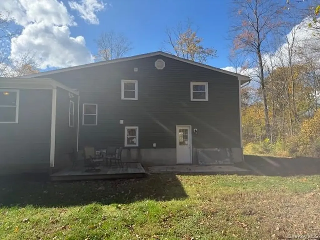 7 Broadview Road Poughkeepsie NY 12603