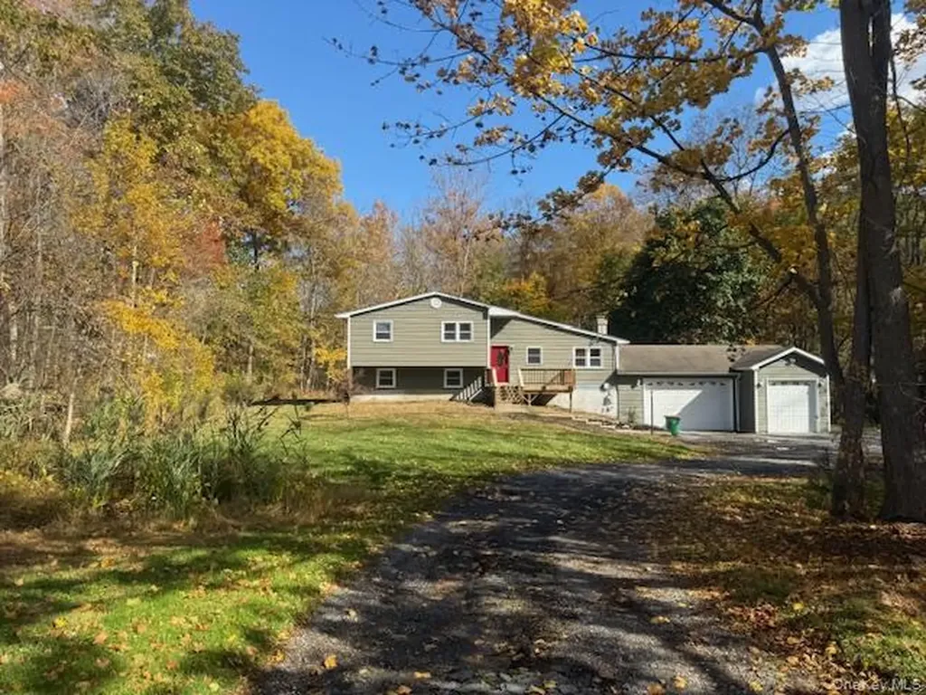 7 Broadview Road Poughkeepsie NY 12603