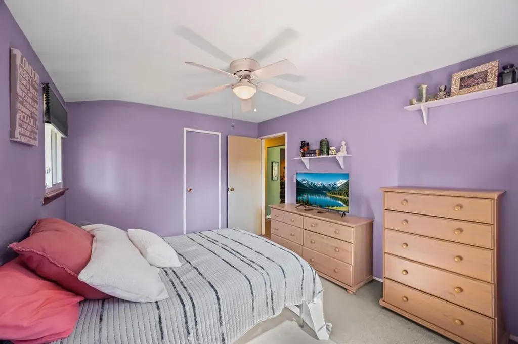25 Pine Hill Lane Dix Hills NY 11746