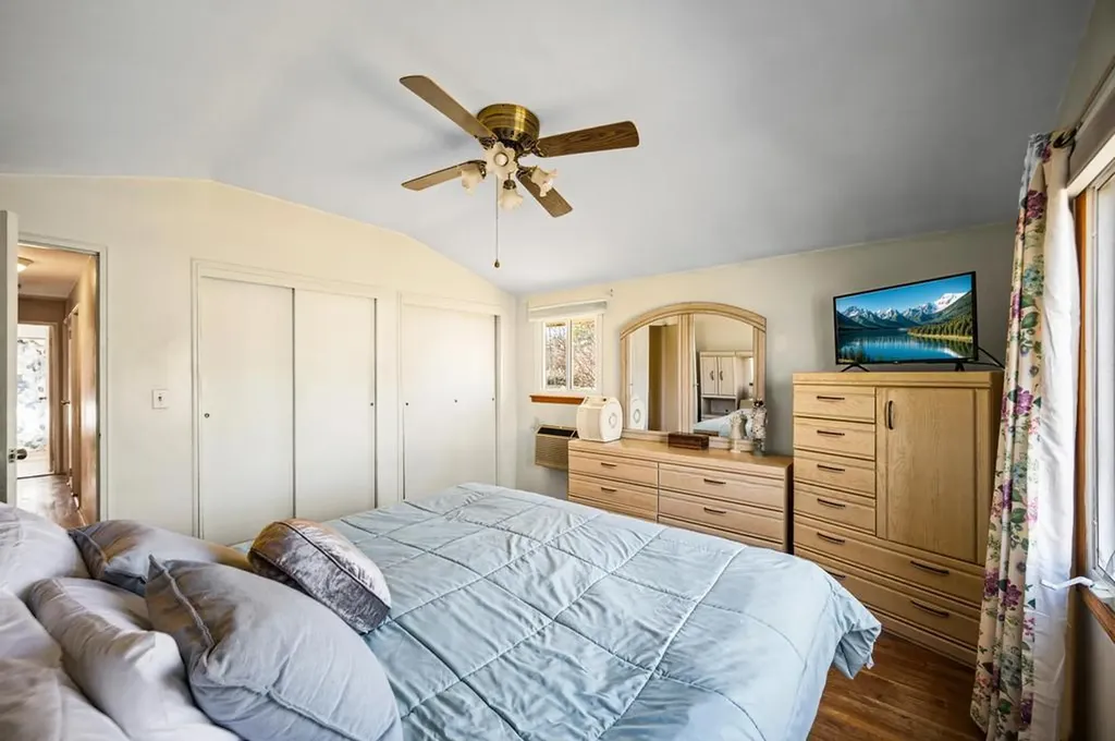 25 Pine Hill Lane Dix Hills NY 11746