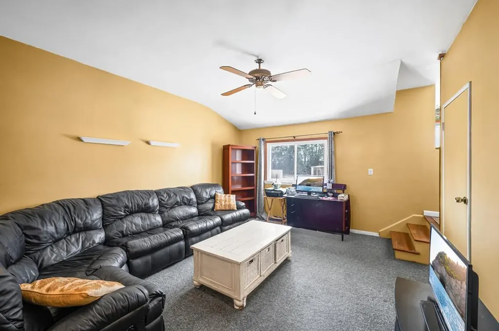 25 Pine Hill Lane Dix Hills NY 11746