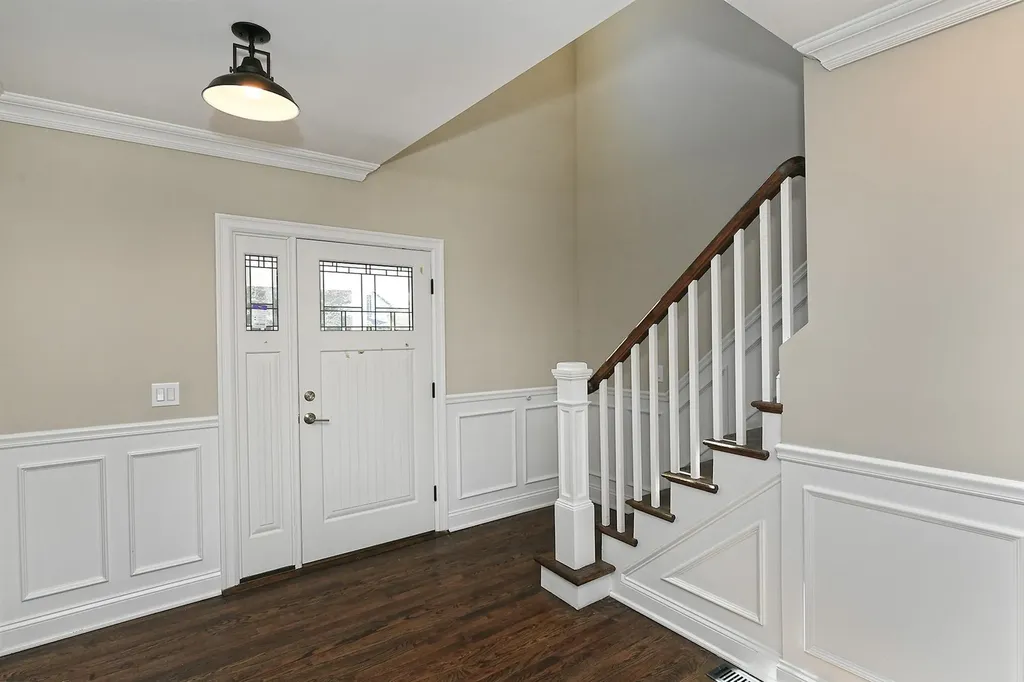 17 2nd Street Islip NY 11751