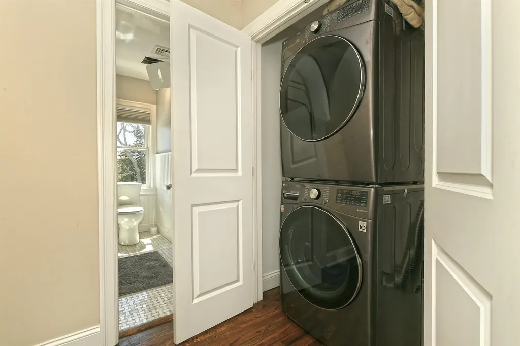 17 2nd Street Islip NY 11751
