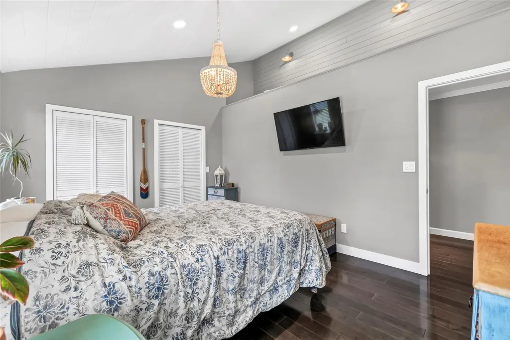 76 Sequoia Way Holbrook NY 11741