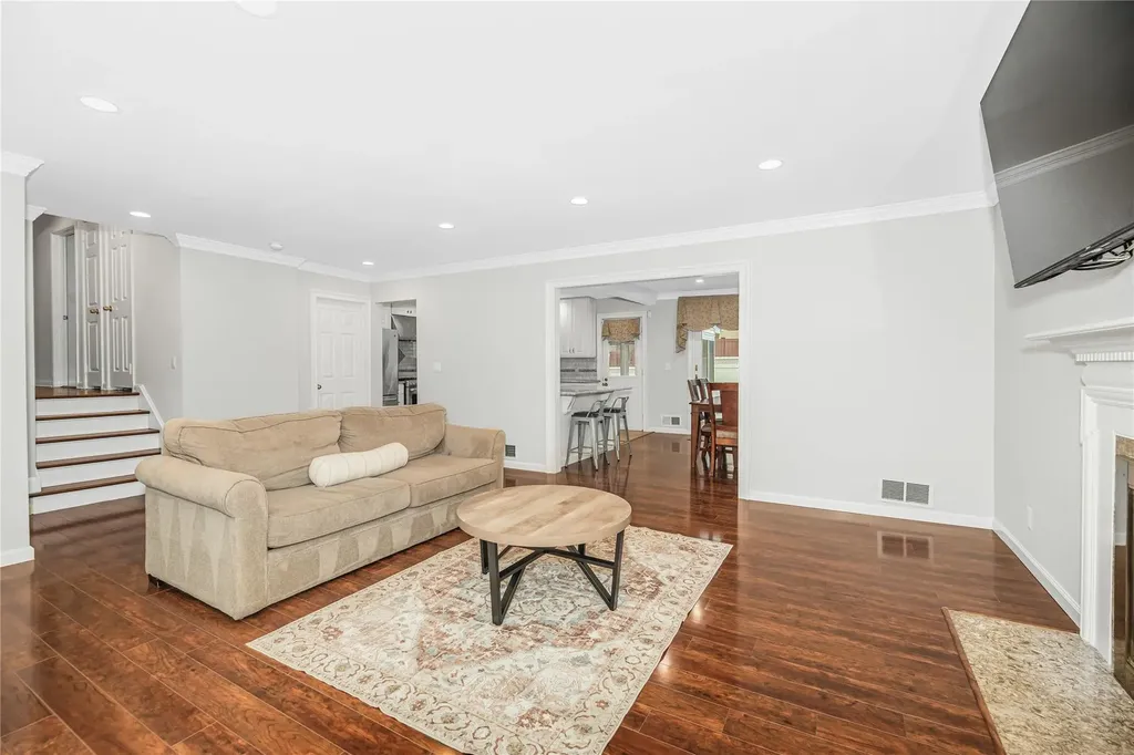 4 Ann Place Valhalla NY 10595