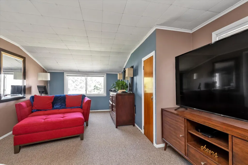 1046 Stewart Avenue Bethpage NY 11714