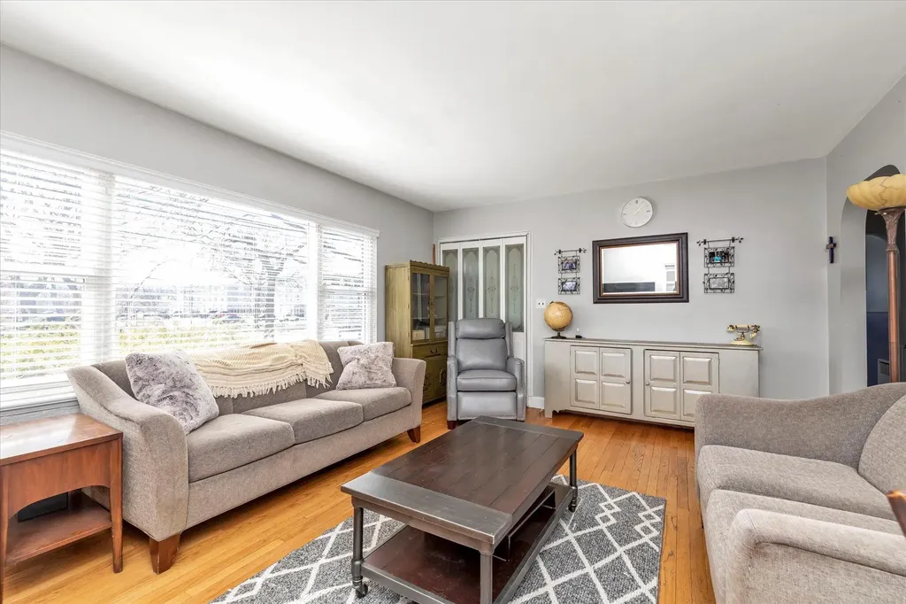 1046 Stewart Avenue Bethpage NY 11714
