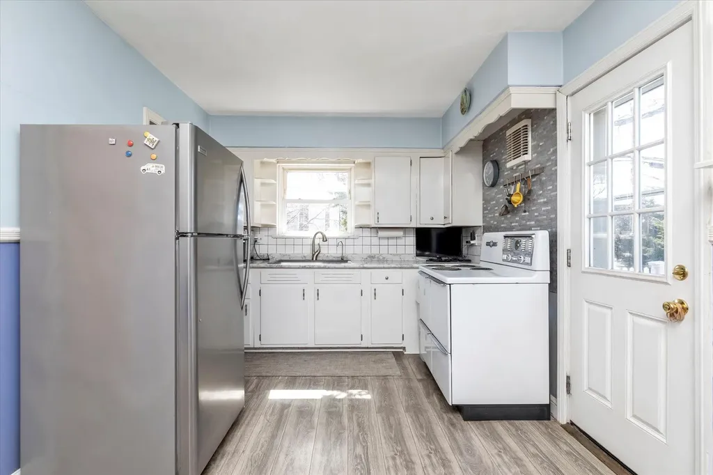 1046 Stewart Avenue Bethpage NY 11714