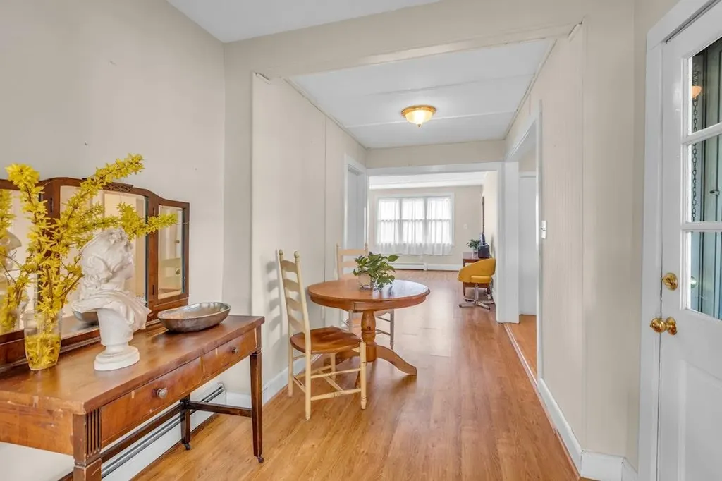 61 Eatondale Avenue Blue Point NY 11715
