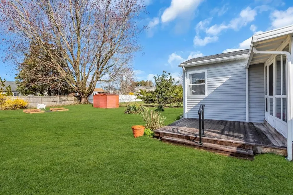 61 Eatondale Avenue Blue Point NY 11715