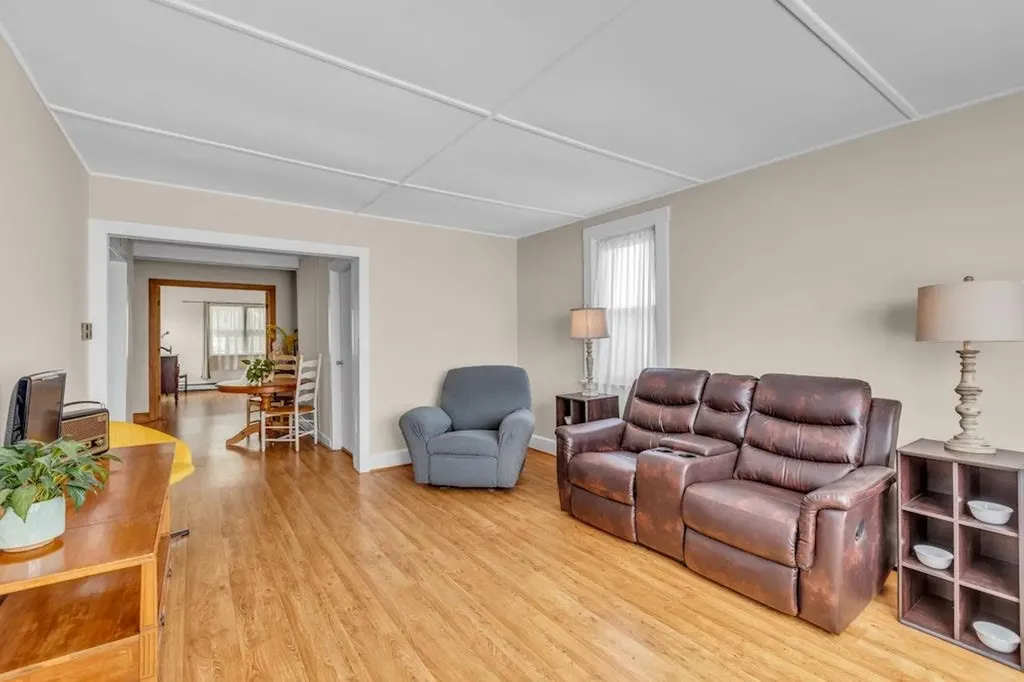 61 Eatondale Avenue Blue Point NY 11715