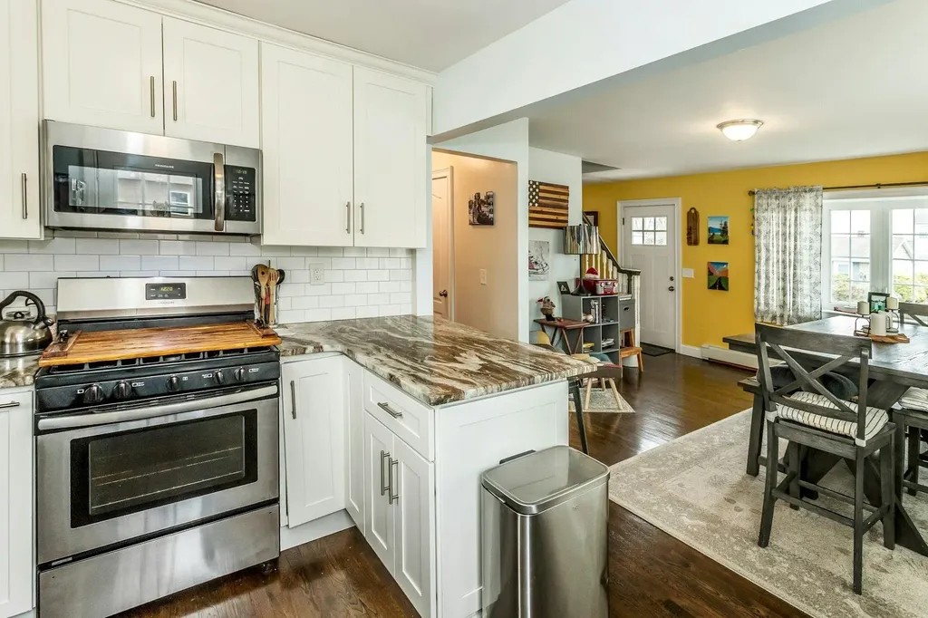 1124 14th Street West Babylon NY 11704