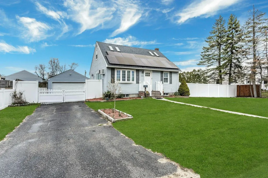 1124 14th Street West Babylon NY 11704
