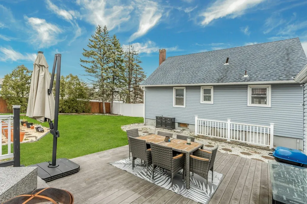 1124 14th Street West Babylon NY 11704