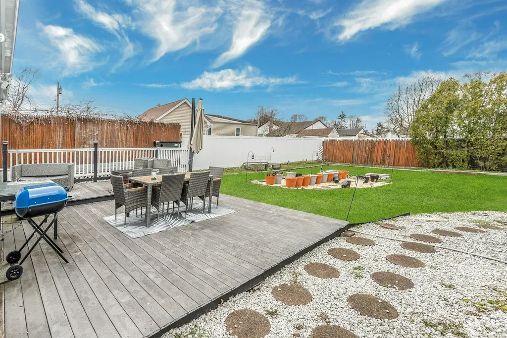 1124 14th Street West Babylon NY 11704