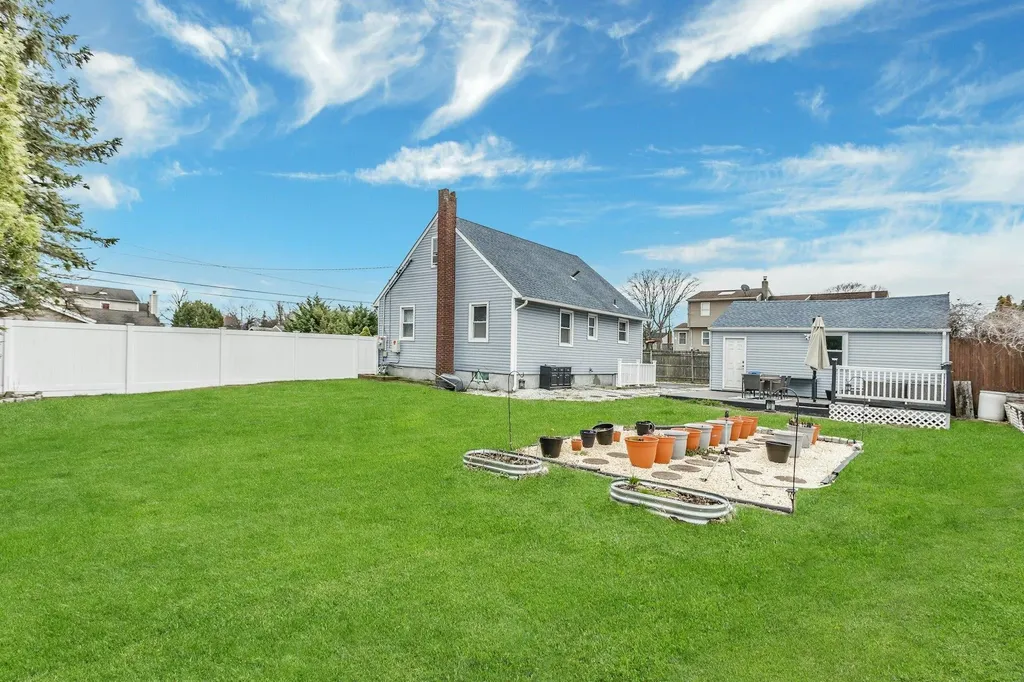 1124 14th Street West Babylon NY 11704