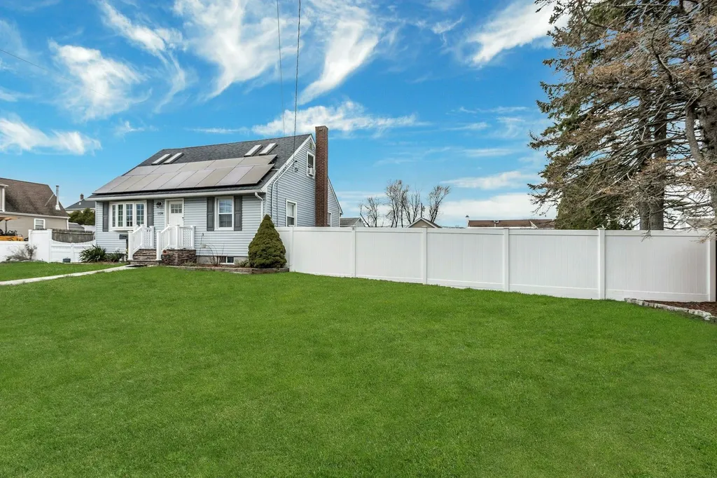 1124 14th Street West Babylon NY 11704