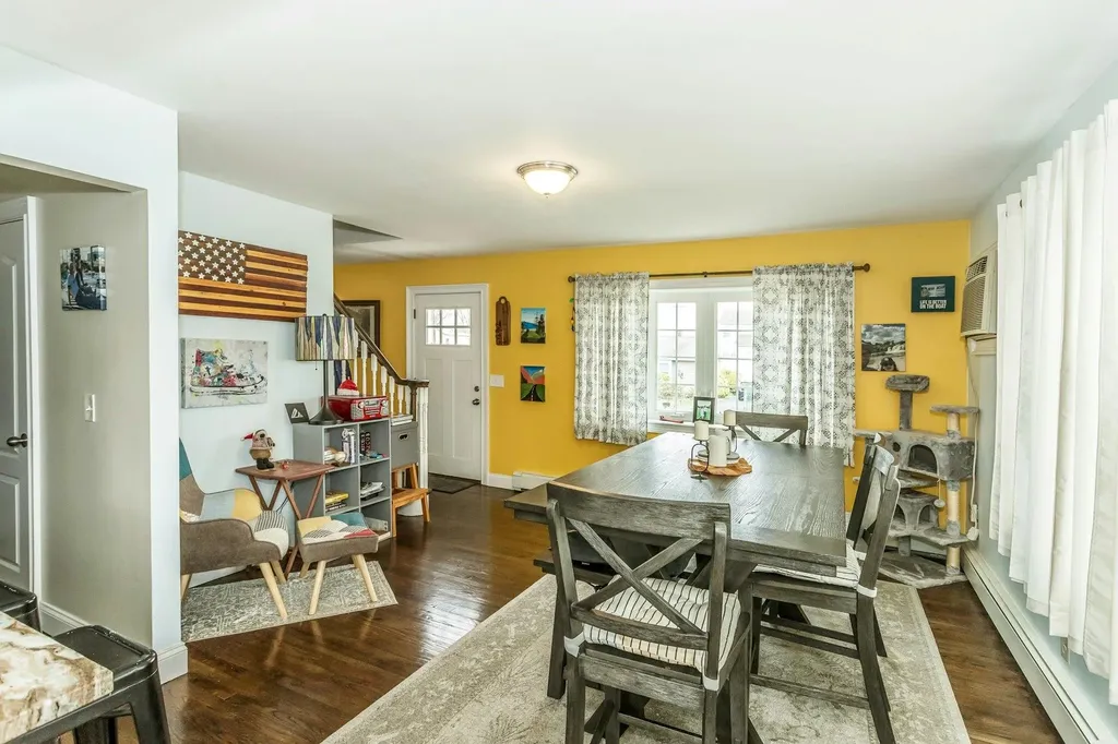 1124 14th Street West Babylon NY 11704