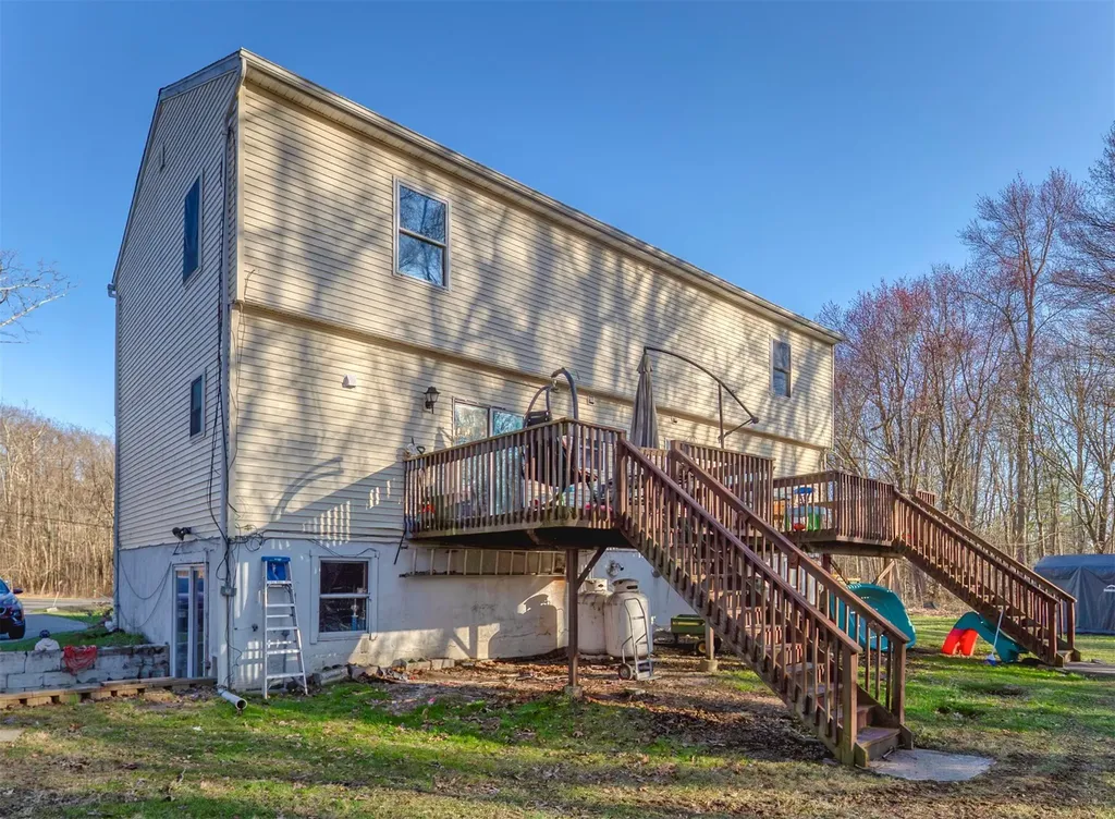 27 Dandelion Lane Wallkill NY 12589