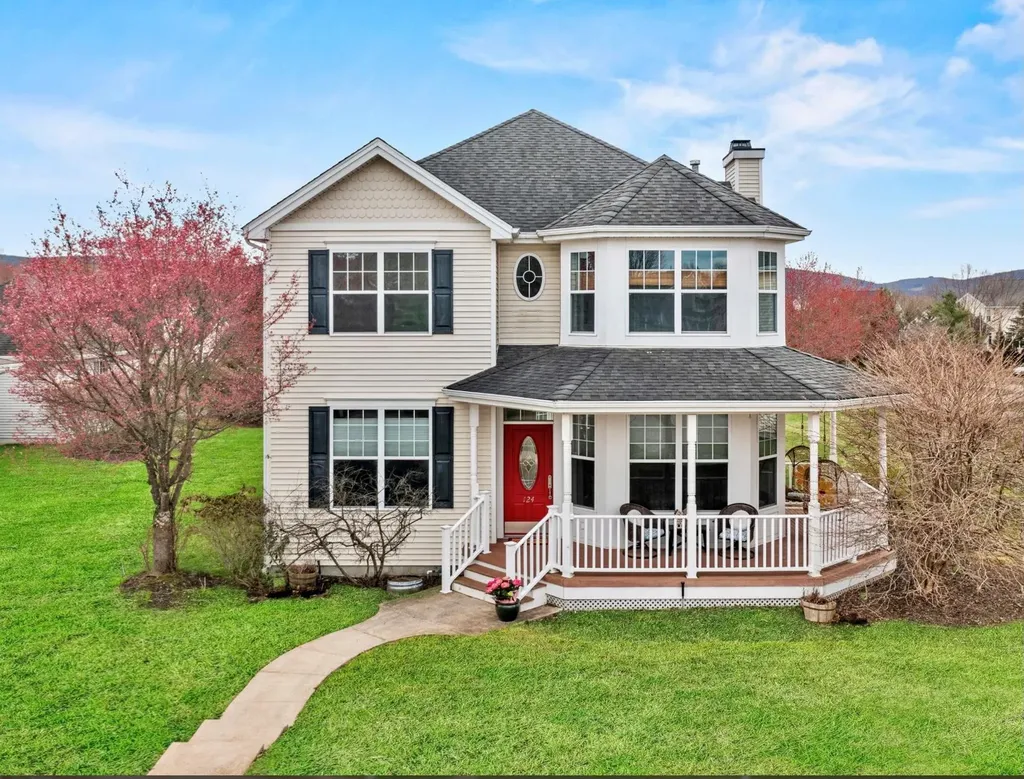 124 Birchwood Way East Fishkill NY 12533