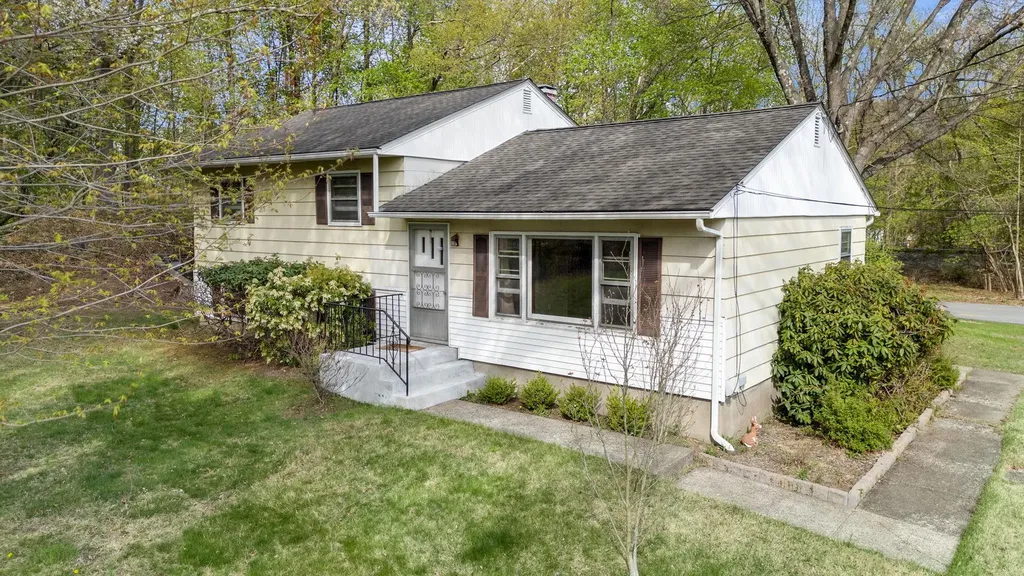 43 Rose Place Central Valley NY 10917