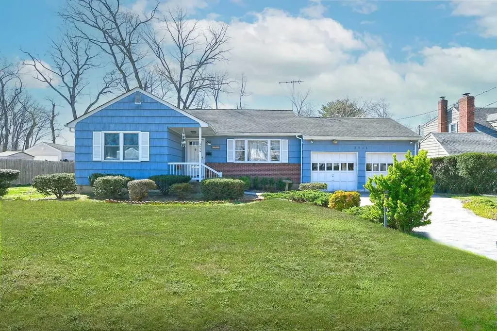 2026 Decker Avenue Merrick NY 11566