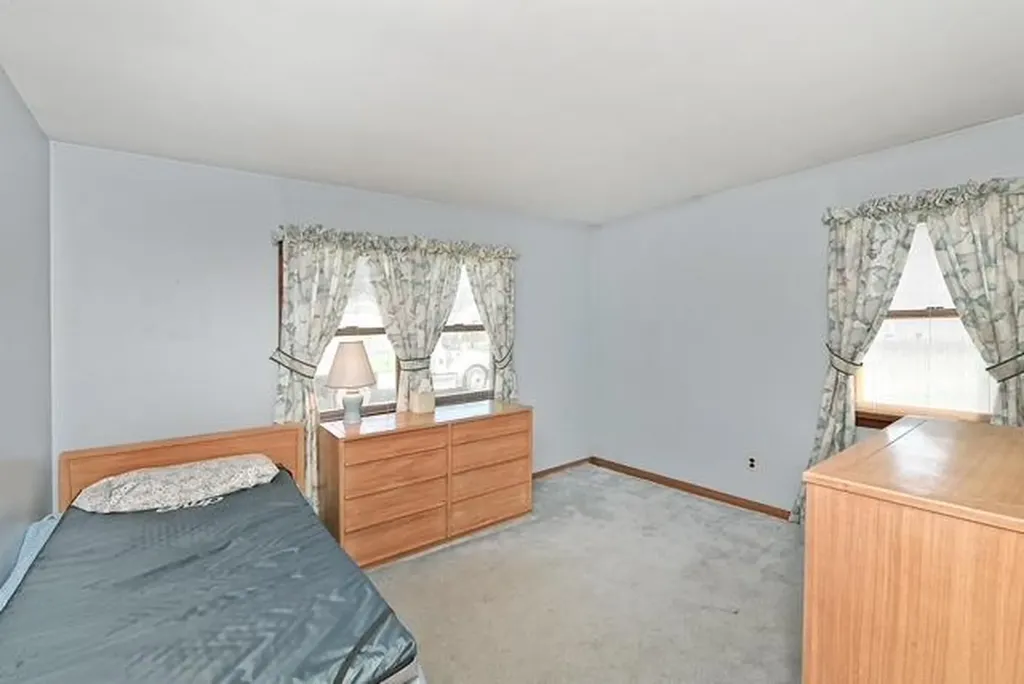 2026 Decker Avenue Merrick NY 11566