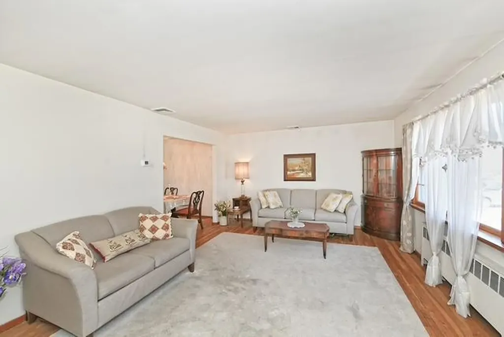 2026 Decker Avenue Merrick NY 11566