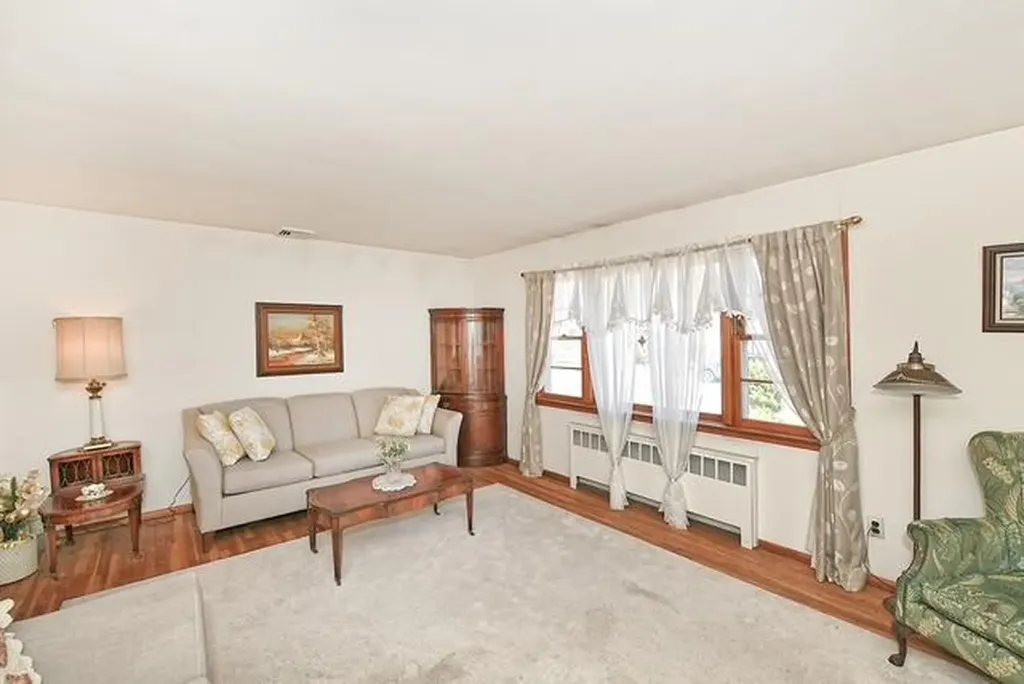 2026 Decker Avenue Merrick NY 11566