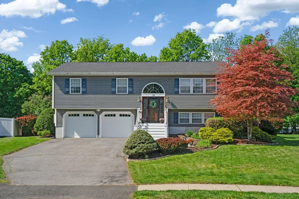 12 Sycamore Drive Montgomery NY 12549