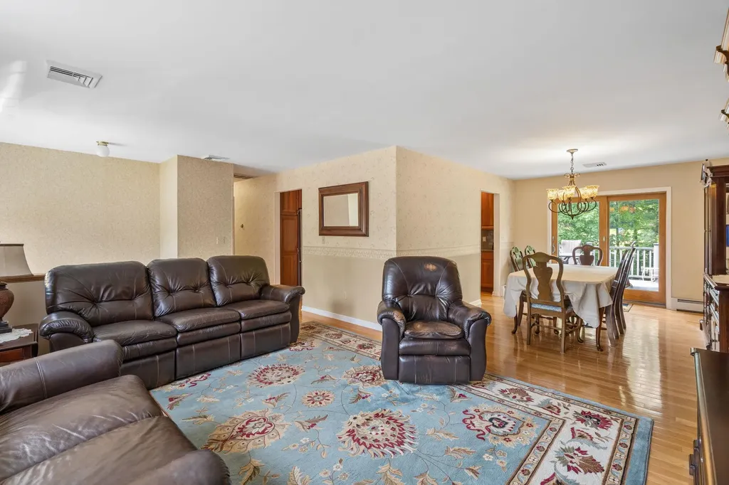 12 Sycamore Drive Montgomery NY 12549