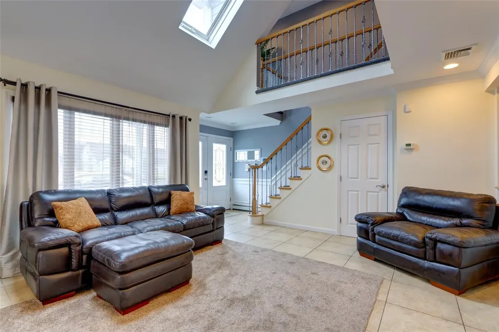 263 Chance Drive Oceanside NY 11572