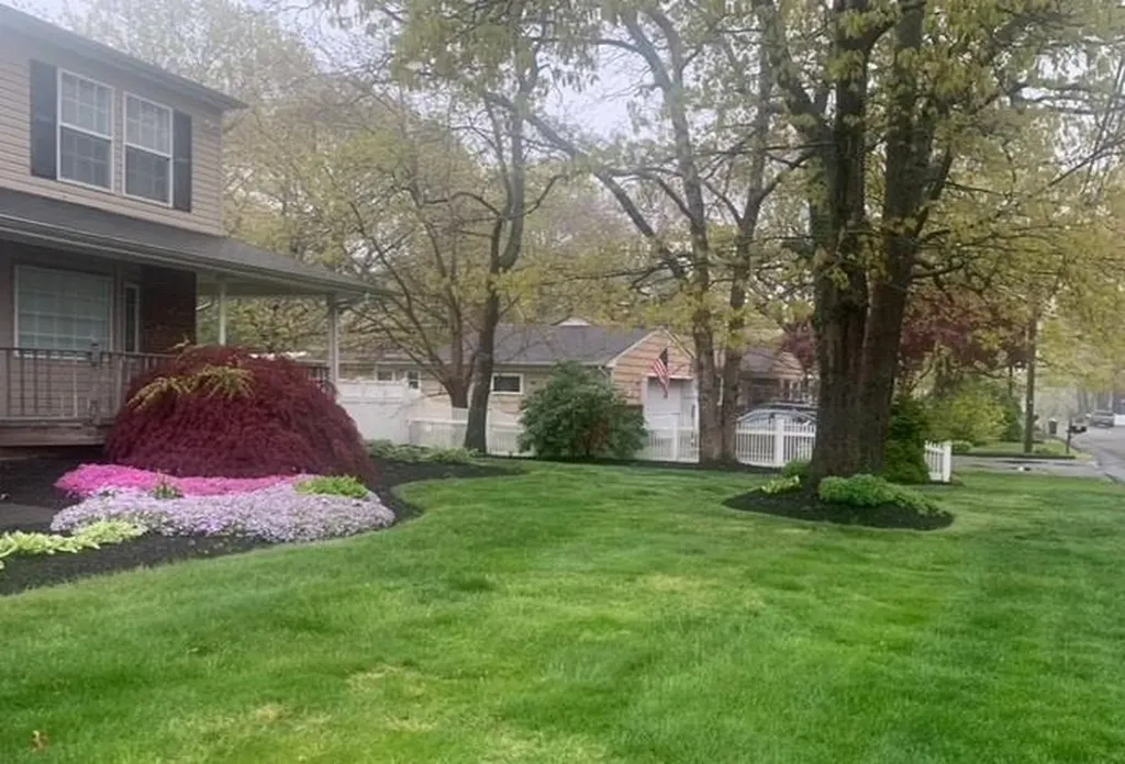 9 Jeanatta Avenue Mastic NY 11950