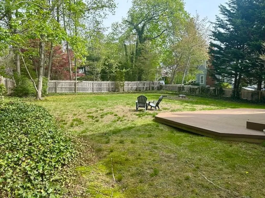 61 View Acre Drive Huntington NY 11743