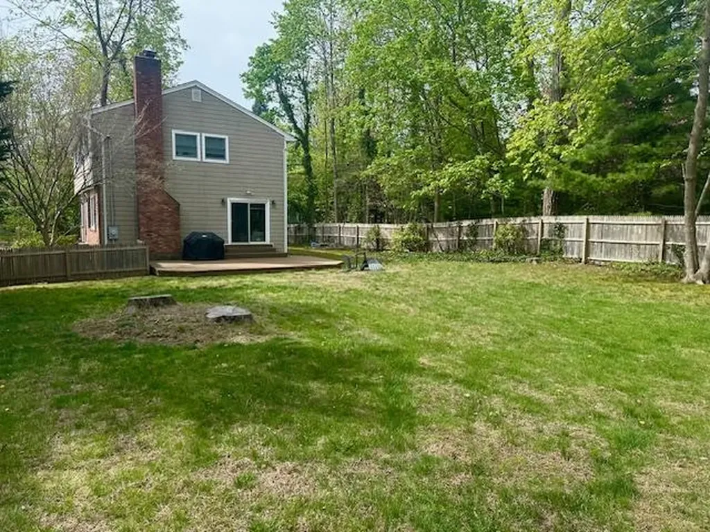 61 View Acre Drive Huntington NY 11743