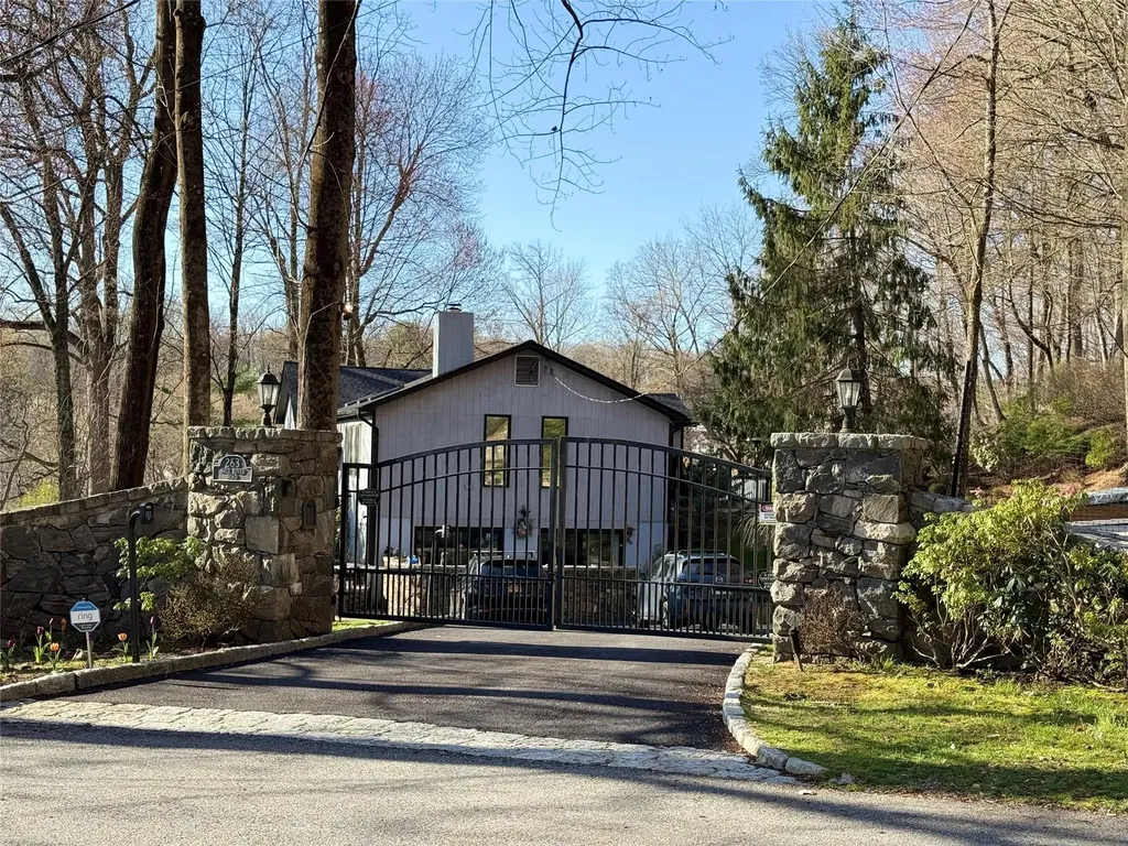 263 Mill River Road Chappaqua NY 10514