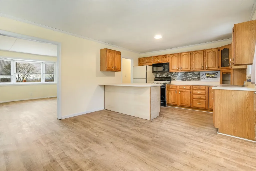 6 Edgewood Trail Monroe NY 10950