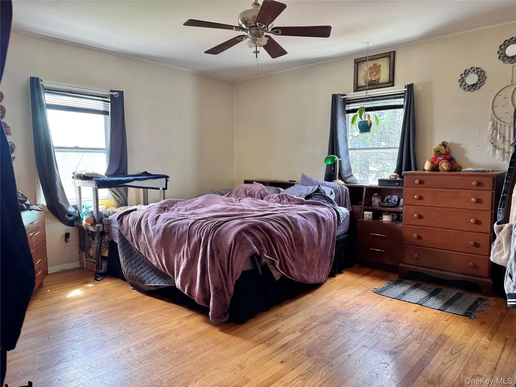 97 Deblock Road New Hampton NY 10958