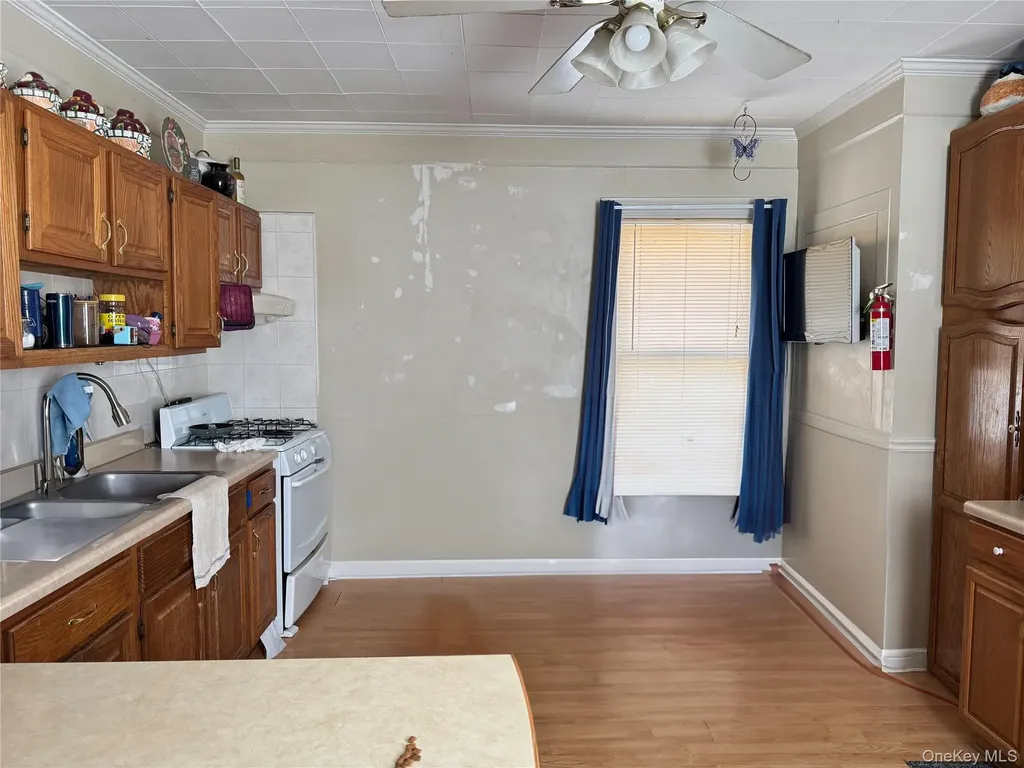 97 Deblock Road New Hampton NY 10958
